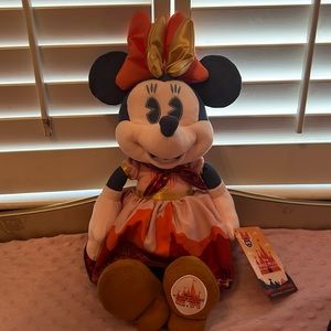 Minnie Mouse The Main Attraction Big Thunder Mountain Plush